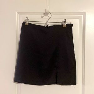 NWT Abercrombie side slit black satin mini skirt